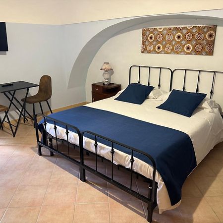 Hotel Sognando Bominaco - Dimora San Pellegrino Esterno foto