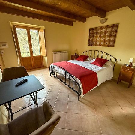Hotel Sognando Bominaco - Dimora San Pellegrino Esterno foto